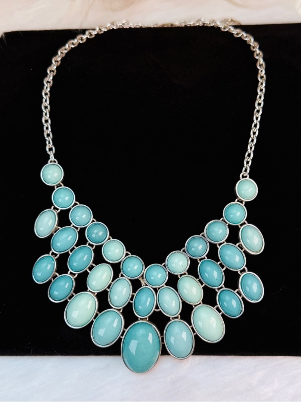 Vintage Aqua Cabochon Silvertone Graduated Bib Statement Necklace